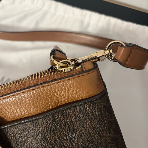 Michael Kors crossbody bag tan like new