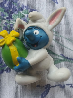 Smurf vintage figure by Peyo 1982 used, 5 cm height