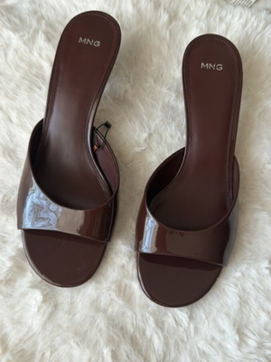 Mango brown slippers size 40