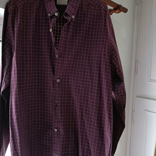 Sfera shirt used, size XL, with worn collar