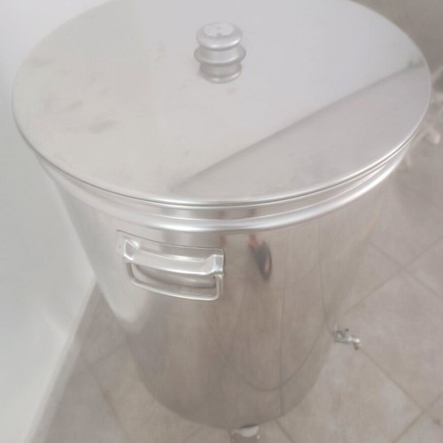 Stainless Steel Oil Storage Container 110 Liters, like new
