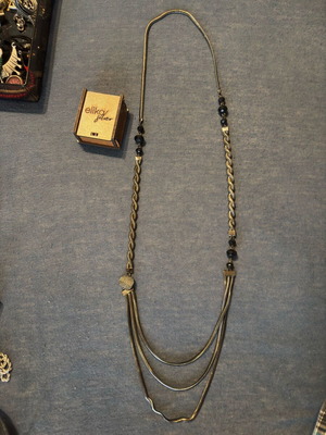 Unique silver necklace like new made of stainless steel