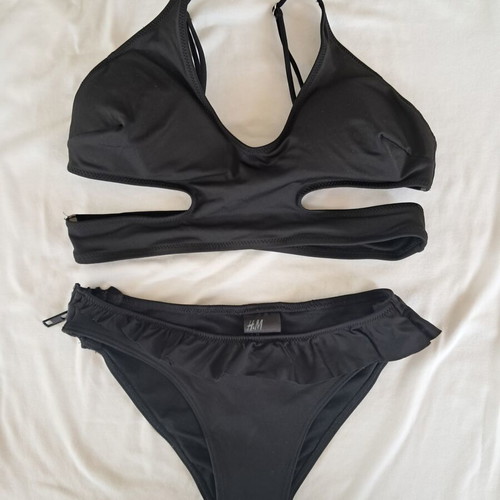 H&M Black Swimsuit XS 34 used with light chest padding