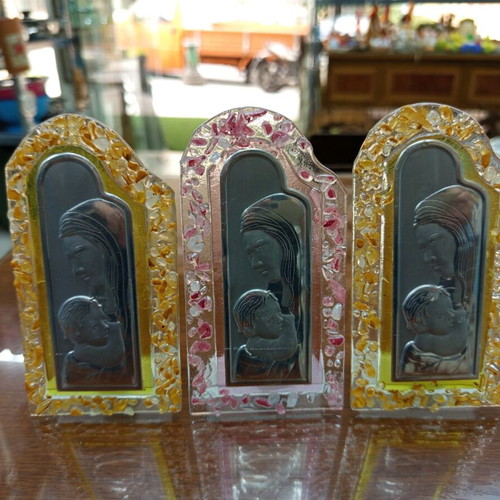 Set of bonbonnieres new in 3 different colors, 3 pieces