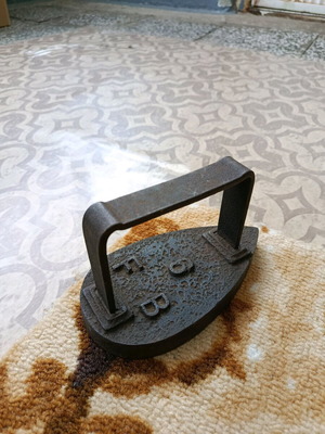 Old cast iron iron used