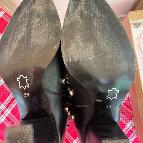 Bacali Collection leather ankle boots like new with studs and side openings
