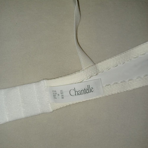 Chantelle bra new, size 80B, ivory