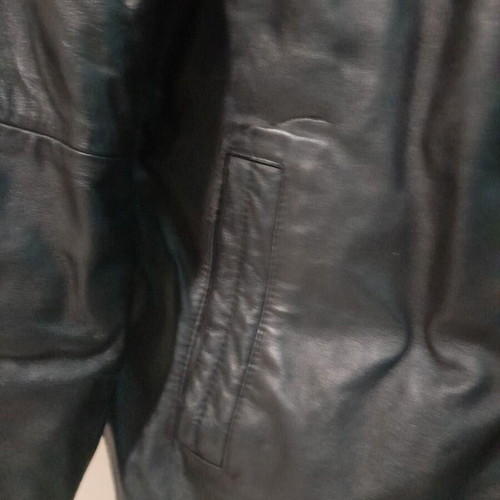 Leather men's jacket Bossini like new, black, size 46