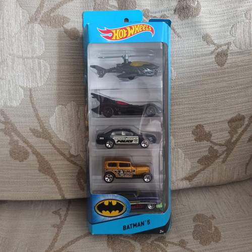 Hot Wheels Batman 5-Pack 2015 new sealed