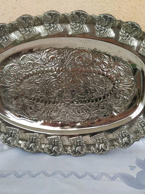 Oval brass tray with handles like new