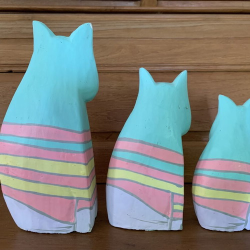 Wooden cat figurines used, set of 3, pastel colors