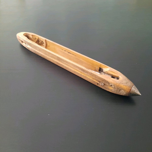 Weaving shuttle used collectible wooden with metal ends