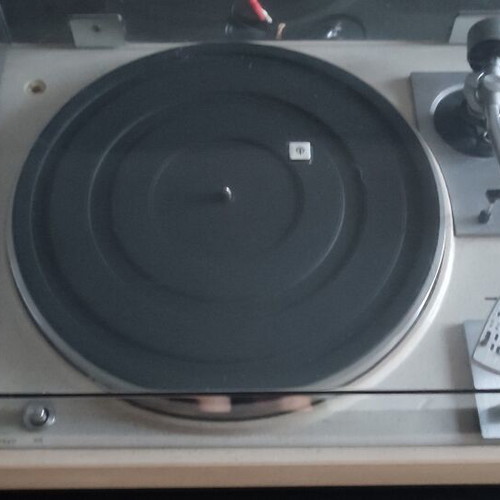 Kenwood KD-2055 turntable, vintage 70's model