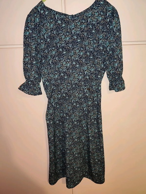 Midi dress Regalinas like new with blue and turquoise print