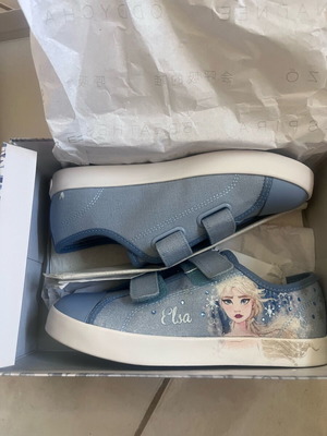 Geox sneakers brand new, size 34, blue