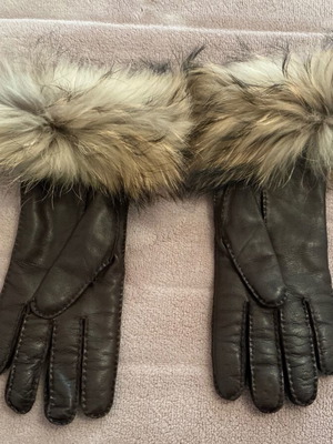 Prada leather gloves with raccoon fur and cashmere like new, brown