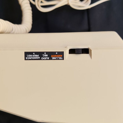 GEBE telephone with automatic answering machine like new