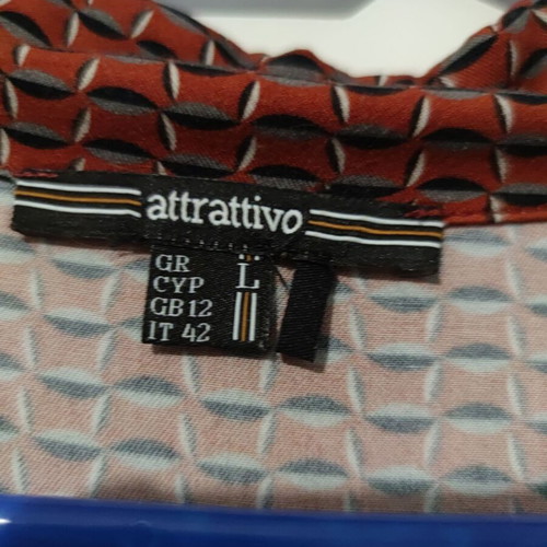 Attrattivo winter dress like new, size L, with black fabric belt