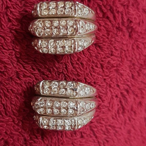 Vintage clip earrings with crystals used, white and gray
