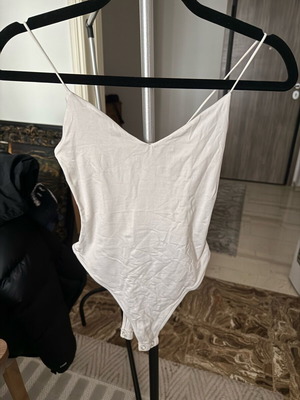Bershka bodysuit used, size XS, white