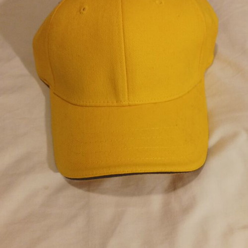 Atlantis cap new, size small medium, yellow