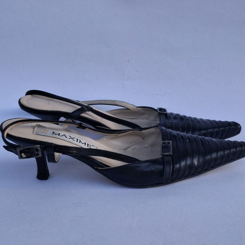 Maxime leather pumps size 37 like new, black, low heel