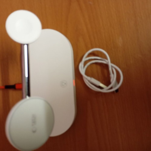 Tech Protect 3-in-1 wireless charger with light