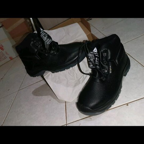 Delta Plus Jumper3 safety boots new with box