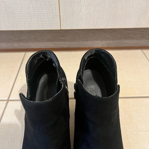 Migato ankle boots used black with 9cm heel, size 38