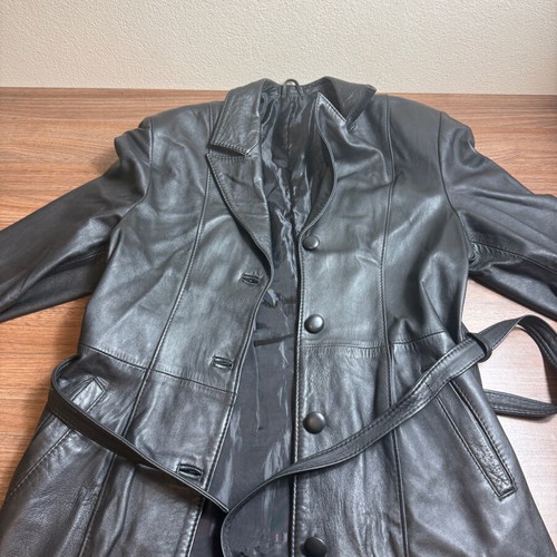 Elma Arwah women's black leather coat like new, size 54