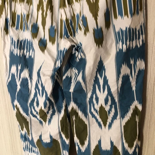 Milla crop cotton pants size L used, white and blue