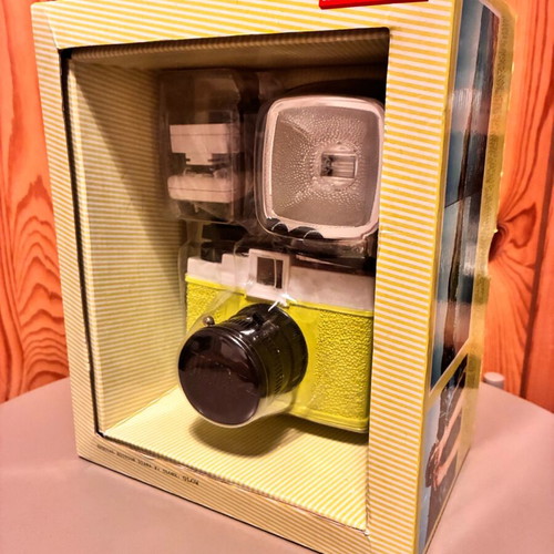 Lomography Diana F+ Glow in the Dark Edition camera like new