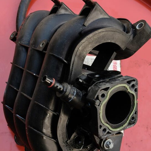 Mitsubishi Colt VI 1.1L Intake Manifold used OEM MN143824