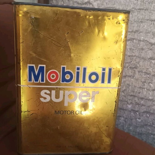 Mobil empty vintage tin box used, collectible from 80s 90s
