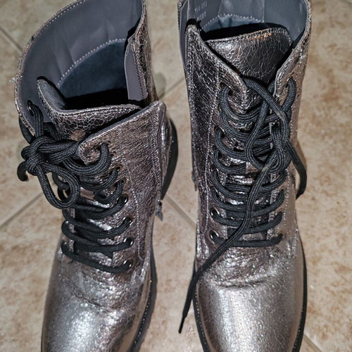 Silver ankle boots size 39 like new