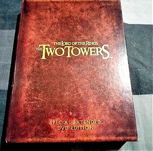 LORD OF THE RINGS TWO TOWERS + COLLUM DVDS