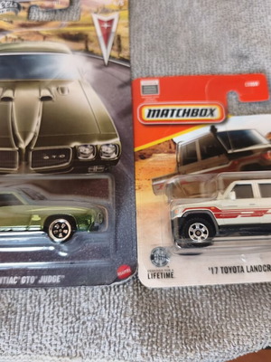 '70 Pontiac GTO Judge και '77 Toyota Land Cruiser 78 παιδικά αυτοκίνητα