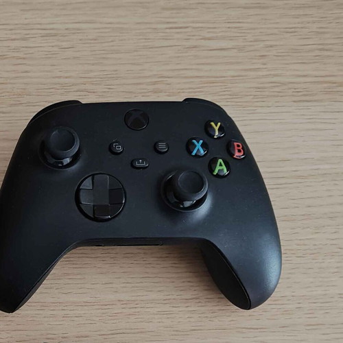 Xbox One games bundle with Xbox Series controller