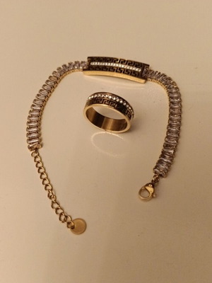 Bracelet and ring set made of steel with archaic design and rhinestones, new, gold