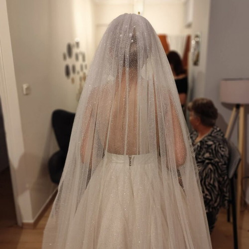 Primalicia wedding dress size XS/S like new, white with glitter and long veil