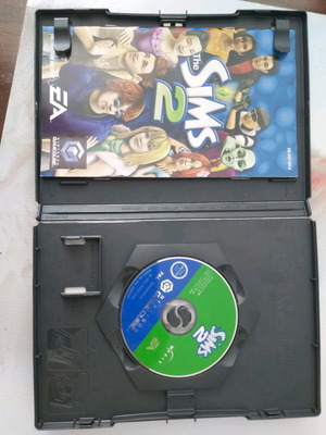Nintendo GameCube Sims 2 complete in excellent condition