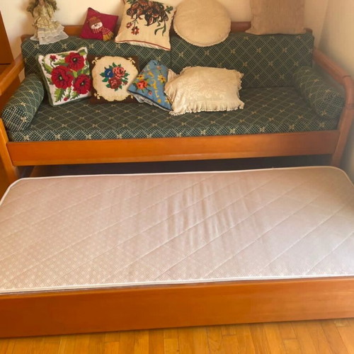 Wooden Daybed Sofa with Sliding Second Bed and Mattress