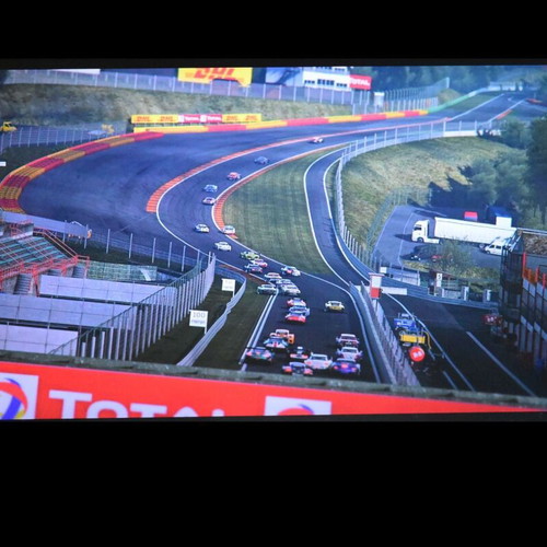 Project CARS PlayStation 4 game like new, racing simulation