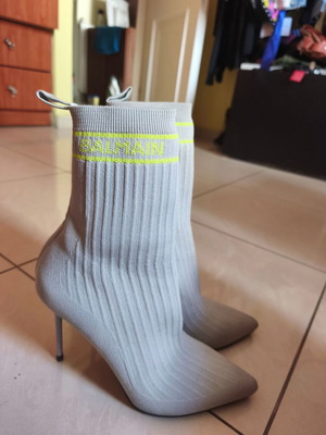 Μποτάκια sock ankle boots Balmain μεταχειρισμένα, γκρι και κίτρινα, νούμερο 37