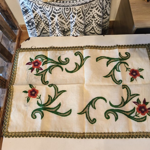 Set of 6 handmade embroidered table linens with cross-stitch