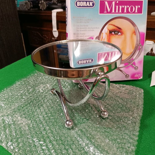 Magnifying makeup mirror double-sided new