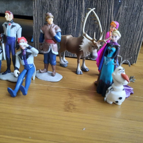Frozen figurines, lot of 8, Disney characters