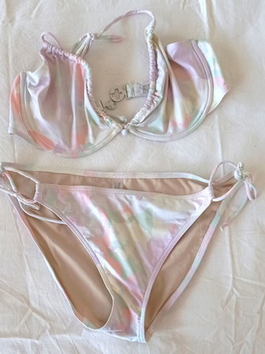 Victoria's Secret pastel print bikini set, size Large