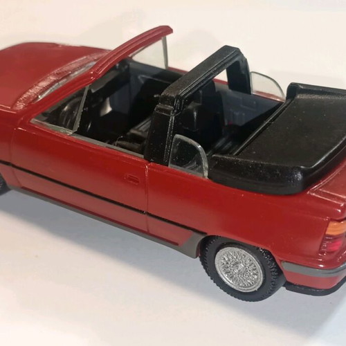 Opel Kadett GSI Cabrio 1/43 σαν καινούργιο μοντέλο