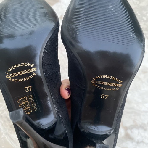 Pumps new leather with pointed toe, 9 cm heel, black